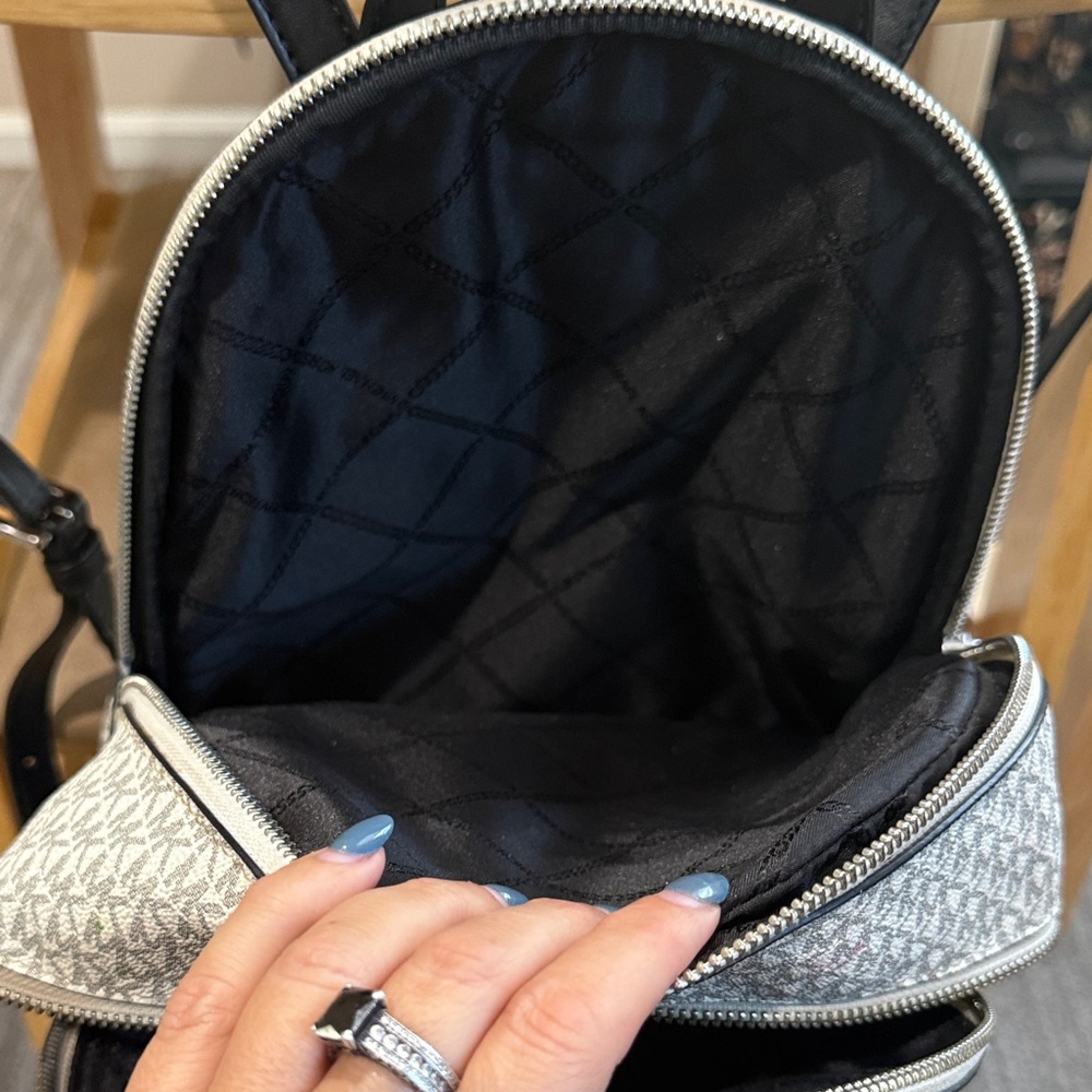 Michael Kors White and Black Signature Mini Backpack - Picture 4 of 6